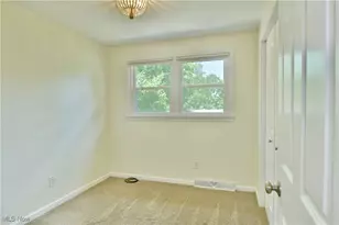 642 Oakridge Dr, Youngstown, OH 44512 - Photo 31