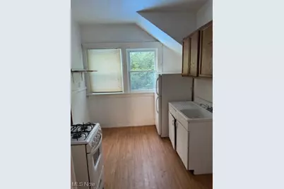 9107 Laisy Avenue, Loveland, OH 44104 - Photo 7