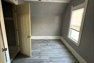 821 E 156th St, Loveland, OH 44110 - Photo 7