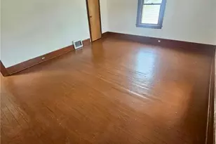 115 Madison St, Campbell, OH 44405 - Photo 7