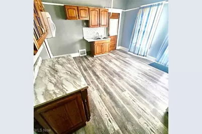 115 Madison Street, Campbell, OH 44405 - Photo 3