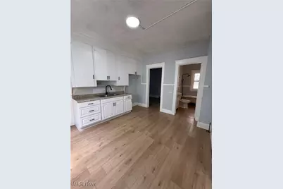 946 E 79th Street #1, Loveland, OH 44103 - Photo 7