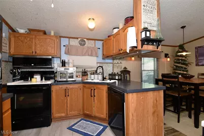 212 Gull Drive, Elyria, OH 44035 - Photo 11