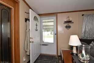 212 Gull Dr, Elyria, OH 44035 - Photo 3