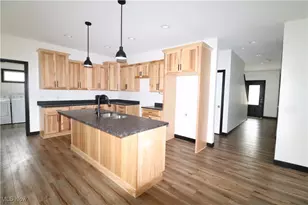 147 N Main St, Creston, OH 44217 - Photo 3