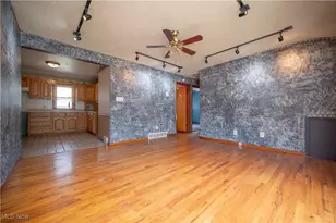 2101 Cherry Hill Ave, Youngstown, OH 44509 - Photo 9