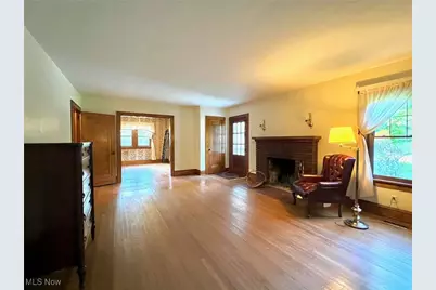 12386 Auburn Road, Chardon, OH 44024 - Photo 9