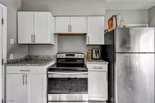 18715 Mohawk Ave, Loveland, OH 44119 - Photo 3