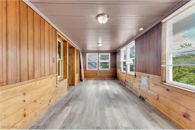 18715 Mohawk Avenue, Loveland, OH 44119 - Photo 27