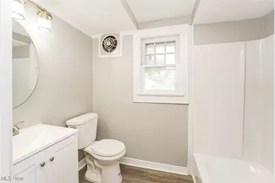 571 Crestview Avenue, Akron, OH 44320 - Photo 19