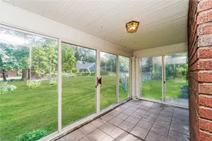 571 Crestview Ave, Akron, OH 44320 - Photo 23