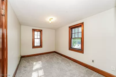 571 Crestview Avenue, Akron, OH 44320 - Photo 15