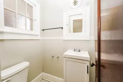 571 Crestview Avenue, Akron, OH 44320 - Photo 21