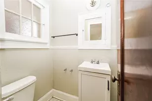 571 Crestview Ave, Akron, OH 44320 - Photo 21