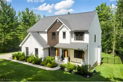 7754 Bainbridge Road, Chagrin Falls, OH 44023 - Photo 3