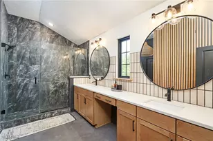 7754 Bainbridge Rd, Chagrin Falls, OH 44023 - Photo 19