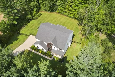 7754 Bainbridge Road, Chagrin Falls, OH 44023 - Photo 35