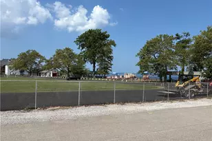 5919 Lake Rd W, Ashtabula, OH 44004 - Photo 5