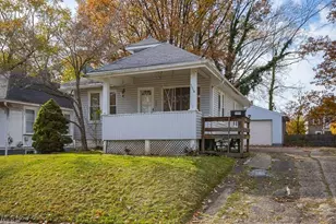 1258 Lily St, Akron, OH 44301 - Photo 3