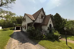 16016 S Lotus Dr, Loveland, OH 44128 - Photo 1