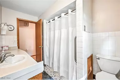 25 Lakeshore Drive, Struthers, OH 44471 - Photo 35