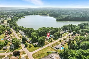 25 Lakeshore Dr, Struthers, OH 44471 - Photo 11