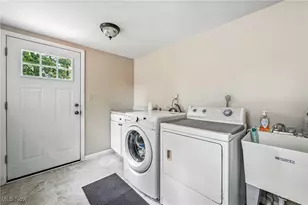 25 Lakeshore Dr, Struthers, OH 44471 - Photo 37