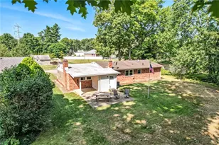 25 Lakeshore Dr, Struthers, OH 44471 - Photo 5