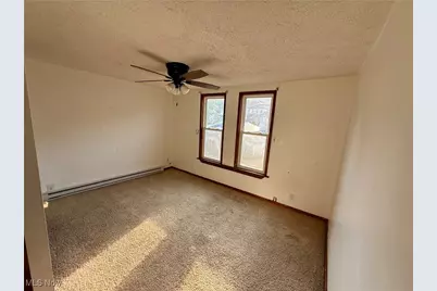 4254 Harrison Street, Bellaire, OH 43906 - Photo 7