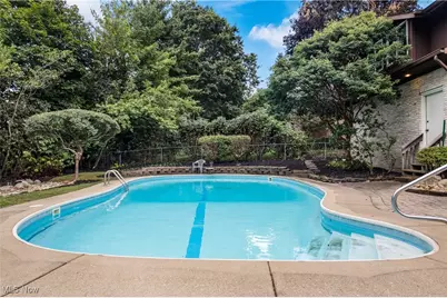 2317 Raintree Street NE, Canton, OH 44705 - Photo 37