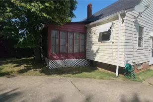 440 E 271st St, Euclid, OH 44132 - Photo 5