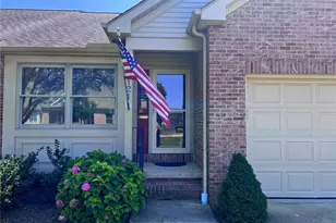 121 Oakley Green Dr, Elyria, OH 44035 - Photo 3