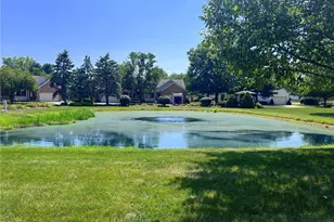 121 Oakley Green Dr, Elyria, OH 44035 - Photo 39