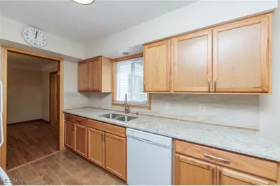 2207 Campus Road, Beachwood, OH 44122 - Photo 15