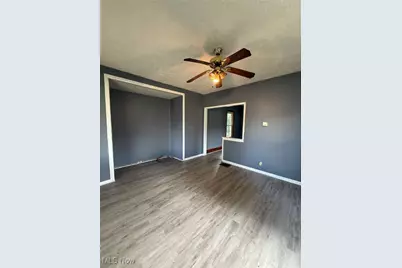 413 Newton Avenue NW, Canton, OH 44703 - Photo 3