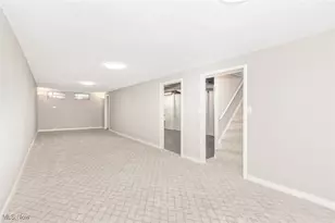 1590 Dennis Dr, Wickliffe, OH 44092 - Photo 23