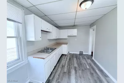 1511 2nd Street NE, Canton, OH 44704 - Photo 5