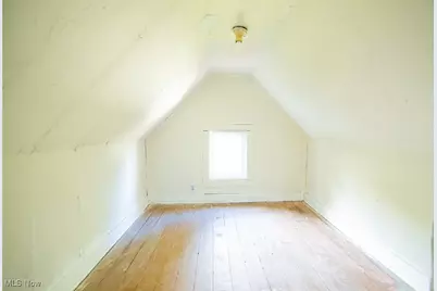 209 Elm Street, Belpre, OH 45714 - Photo 33