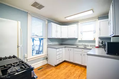 209 Elm Street, Belpre, OH 45714 - Photo 13