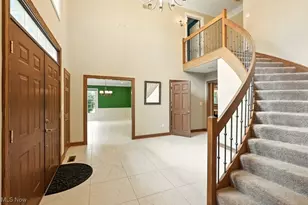 3721 Sanctuary Dr, Bath, OH 44333 - Photo 13