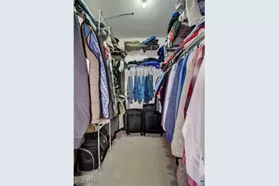 247 Kent Circle NE, New Philadelphia, OH 44663 - Photo 15