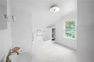 148 St Louis Ave, Youngstown, OH 44507 - Photo 7