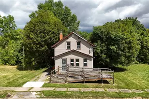 148 St Louis Ave, Youngstown, OH 44507 - Photo 15