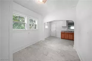 148 St Louis Ave, Youngstown, OH 44507 - Photo 3