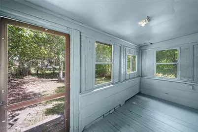 148 Saint Louis Avenue, Youngstown, OH 44507 - Photo 13