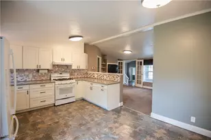 4594 Center Rd, Andover, OH 44003 - Photo 7