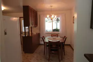 131 Forest Rd, Weirton, WV 26062 - Photo 7