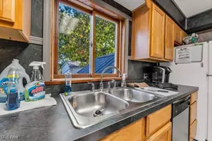 112 Vine St, Wellington, OH 44090 - Photo 13