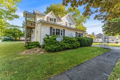 112 Vine Street, Wellington, OH 44090 - Photo 3