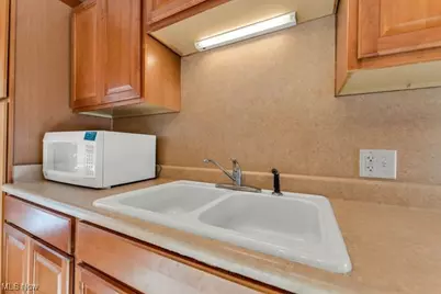 112 Vine Street, Wellington, OH 44090 - Photo 35